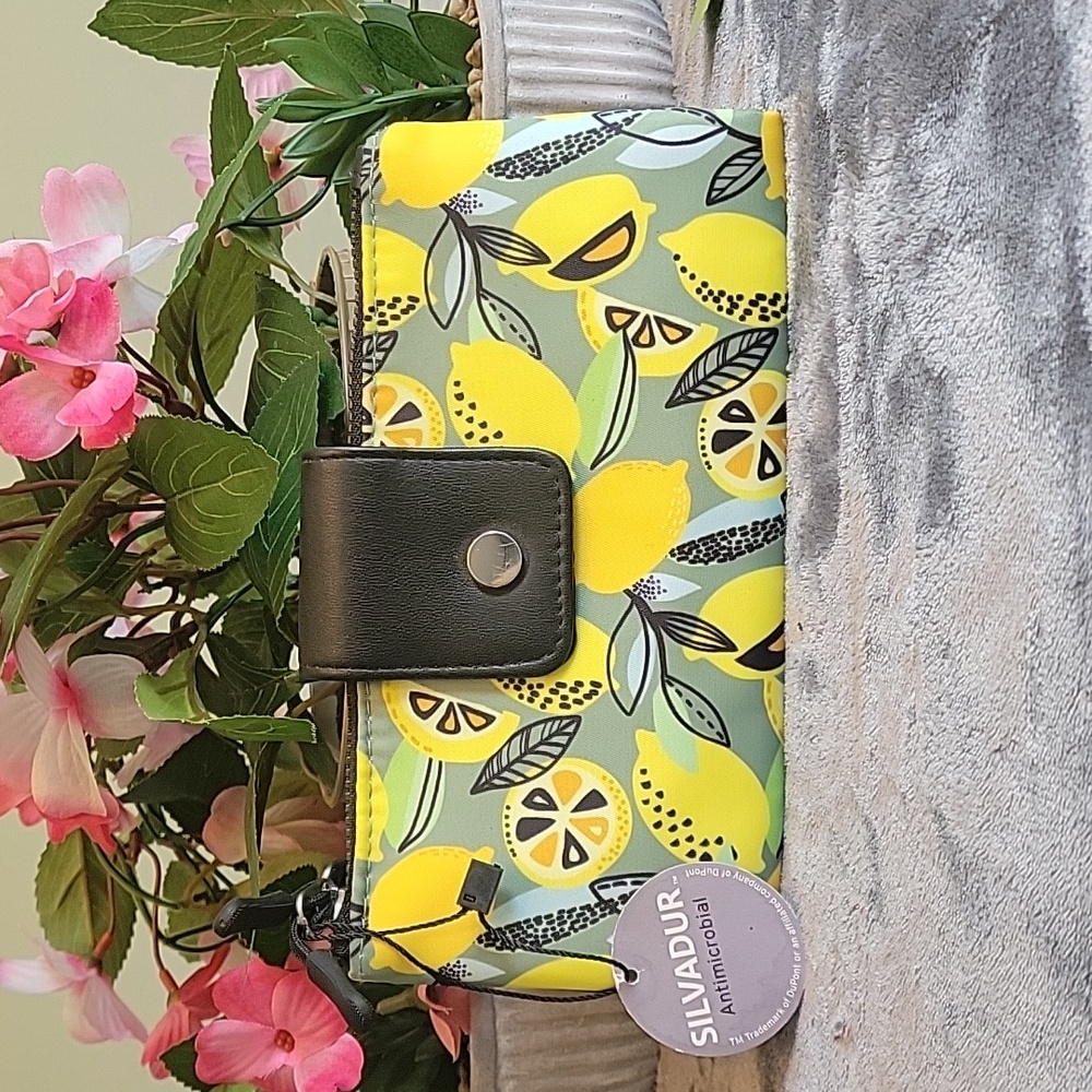NWT Mundi lemon print wallet